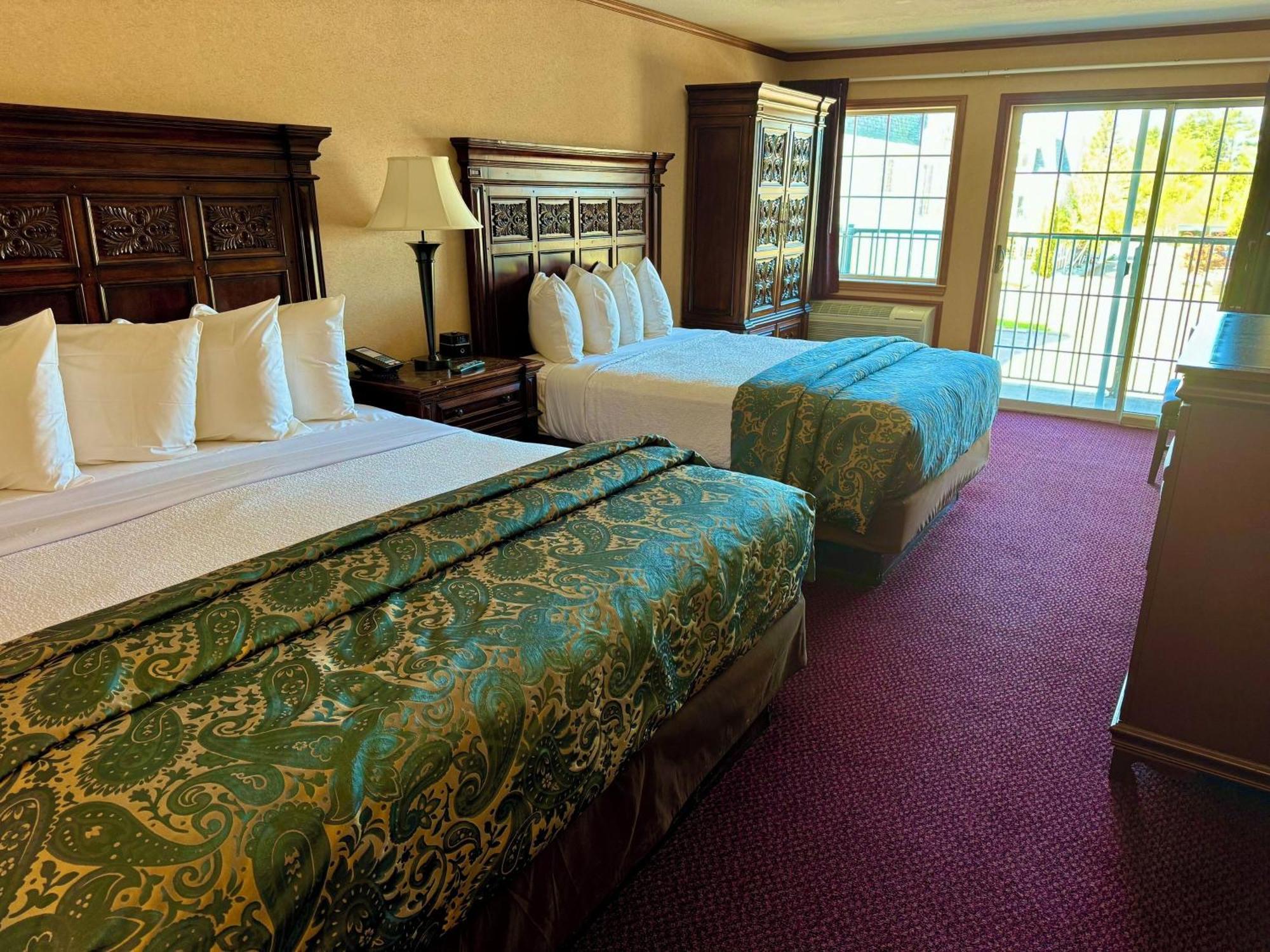 Queen Room