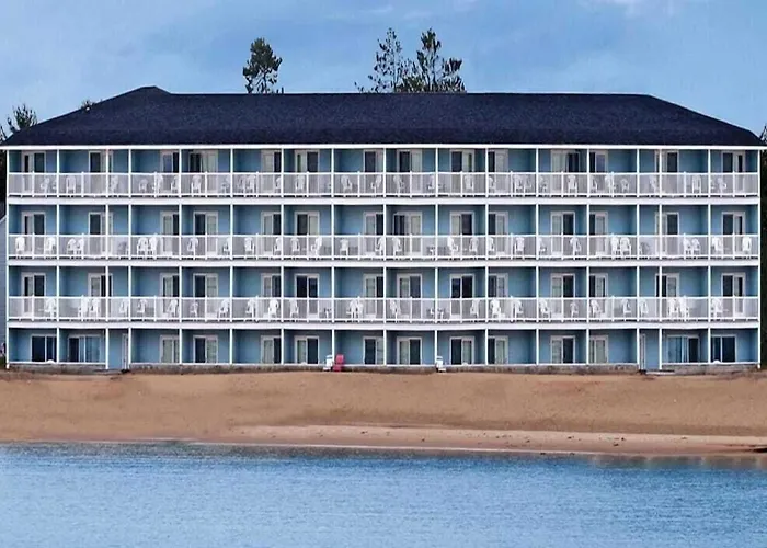 Fairview Beachfront Inn Mackinaw City